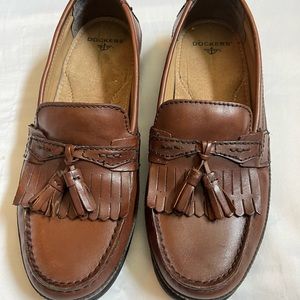 Dockers mens loafers. Size 11, great condition. Rarely used.